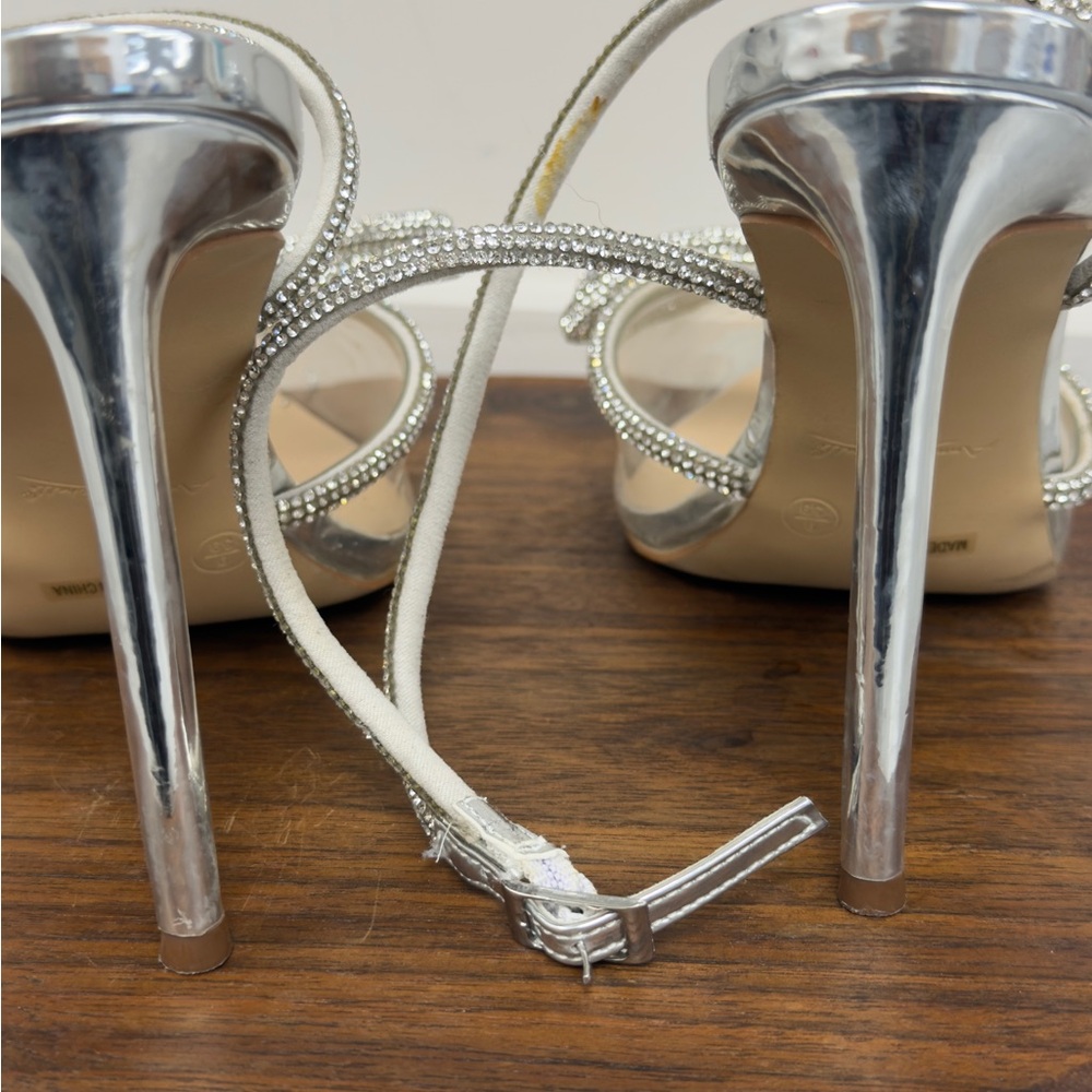 Anne Michelle Silver Rhinestone Bow‎ Heels - Picture 4 of 13